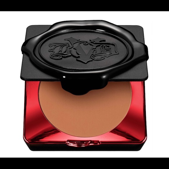 Kat Von D Other - Kat Von D Lock-It Deep 195 Powder Foundation